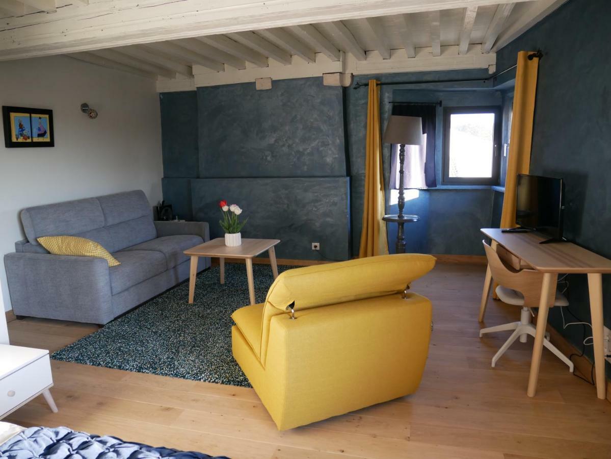 La Maison Forte - Chambres Et Table D'Hotes Millery  Екстериор снимка